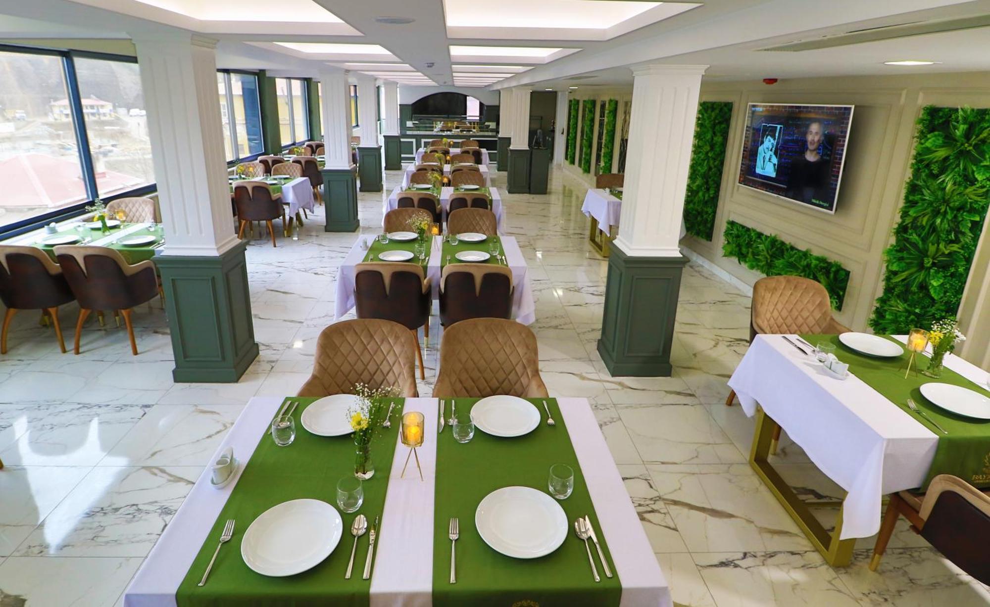 Bayrak Grand Hotel Трабзон Екстериор снимка
